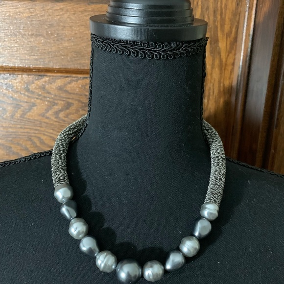 Silver Bead necklace. Approx 9” long. Has an extender can be longer. - Picture 1 of 3